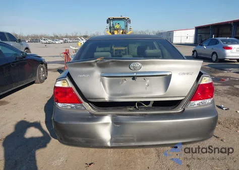 2006 Toyota Camry Std z USA, uszkodzony, nr VIN 4T1BE32KX6U739223